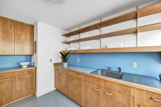 44 Carey Lane, Falmouth, MA 02540