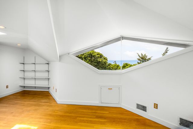 44 Carey Lane, Falmouth, MA 02540