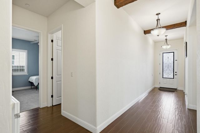 11327 N Via Napoli Drive, Fresno, CA 93730