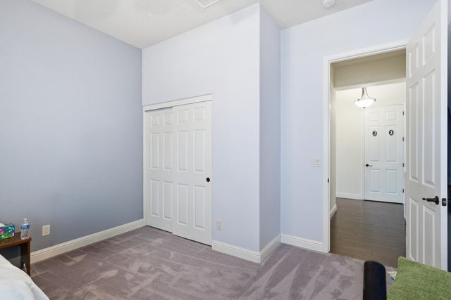 11327 N Via Napoli Drive, Fresno, CA 93730