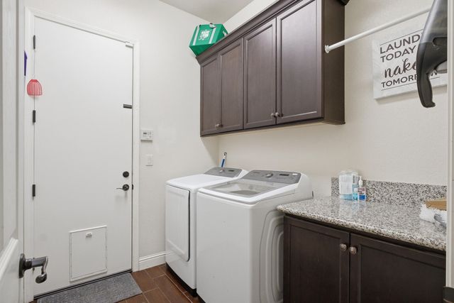 11327 N Via Napoli Drive, Fresno, CA 93730