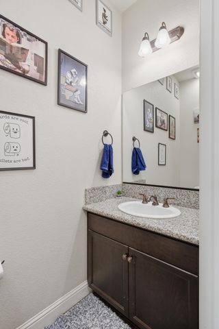 11327 N Via Napoli Drive, Fresno, CA 93730