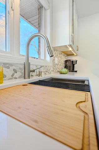 1104 LACOSTA CT, Columbia, MO 65203