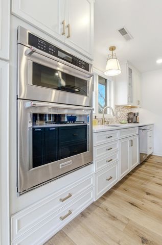 1104 LACOSTA CT, Columbia, MO 65203