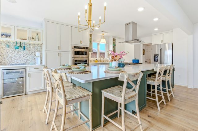 1104 LACOSTA CT, Columbia, MO 65203