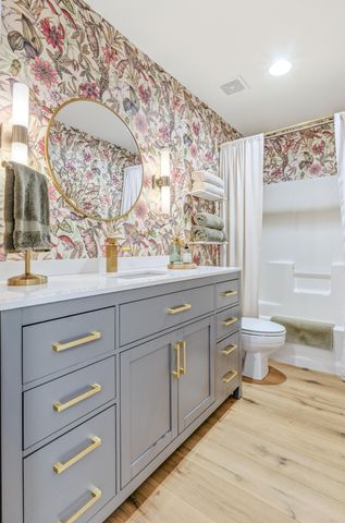 1104 LACOSTA CT, Columbia, MO 65203