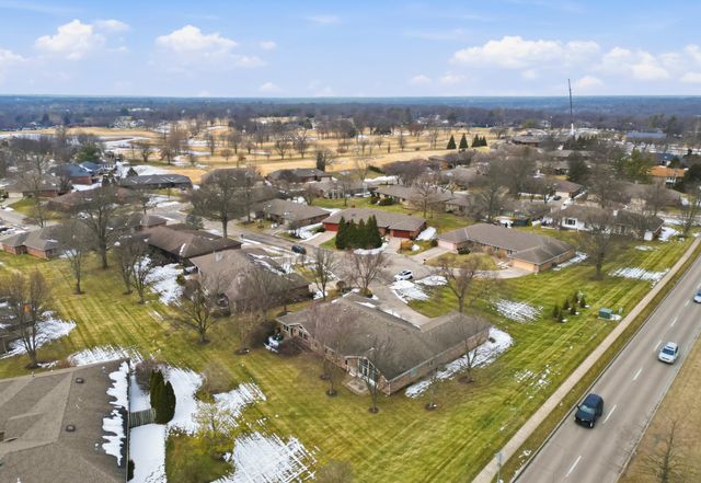 1104 LACOSTA CT, Columbia, MO 65203