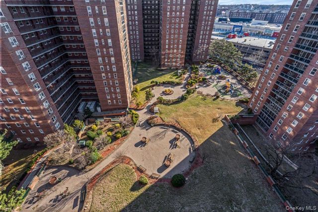 9740 62nd Drive 14N, Rego Park, NY 11374