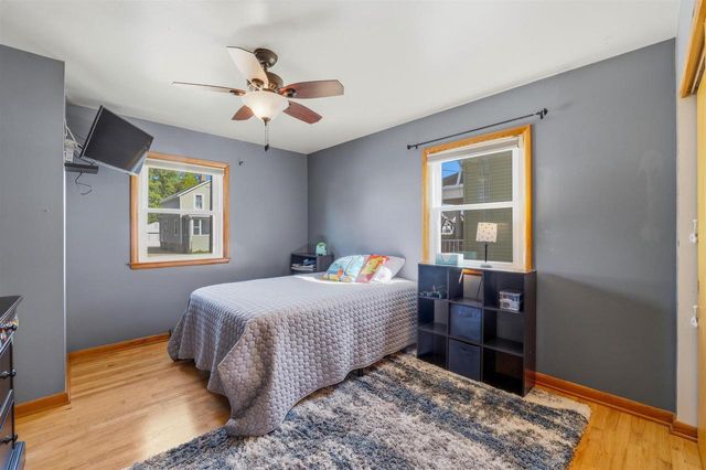 855 W 12TH AVENUE, Oshkosh, WI 54902