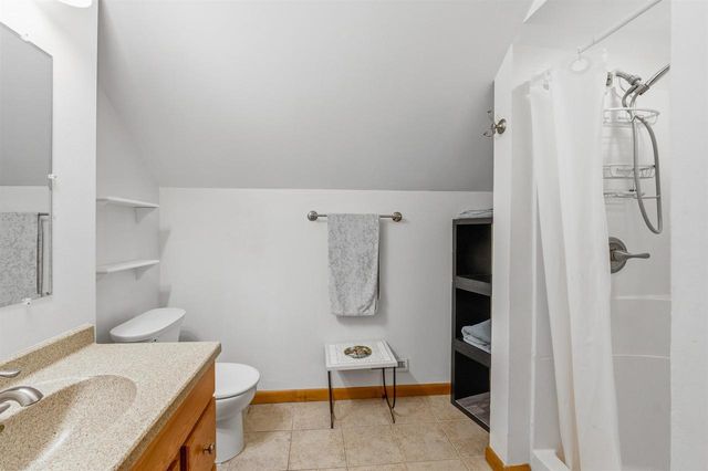 855 W 12TH AVENUE, Oshkosh, WI 54902