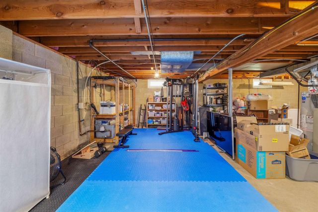 855 W 12TH AVENUE, Oshkosh, WI 54902