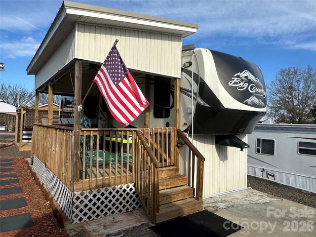 108 Grand View Drive, New London, NC 28127