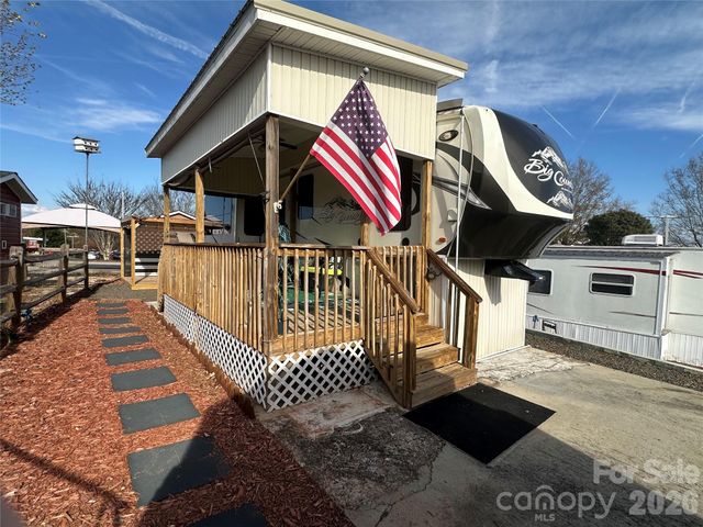 108 Grand View Drive, New London, NC 28127