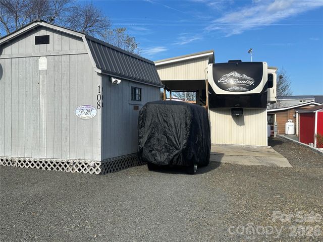 108 Grand View Drive, New London, NC 28127