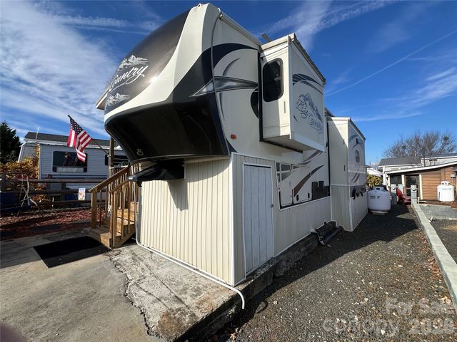 108 Grand View Drive, New London, NC 28127