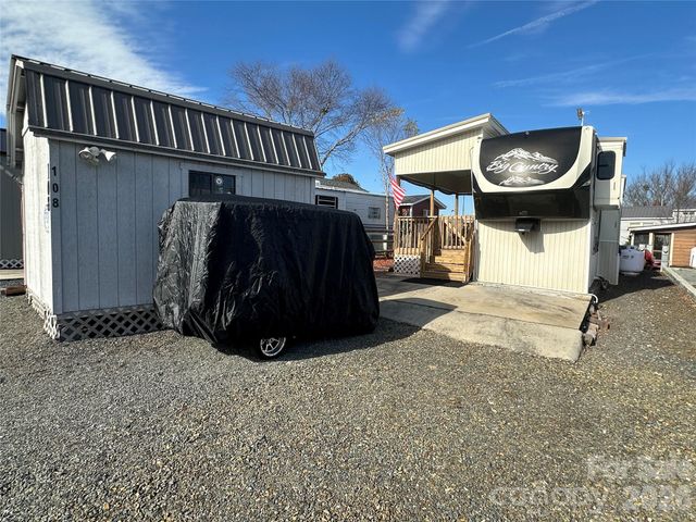 108 Grand View Drive, New London, NC 28127