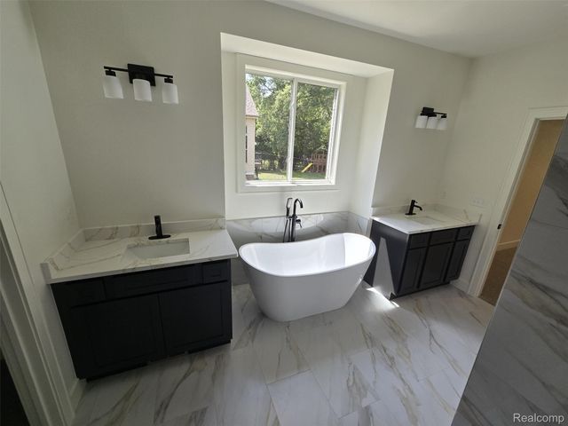 330 Hawks Nest Drive, East China Township, MI 48054