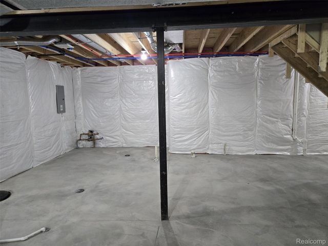 330 Hawks Nest Drive, East China Township, MI 48054