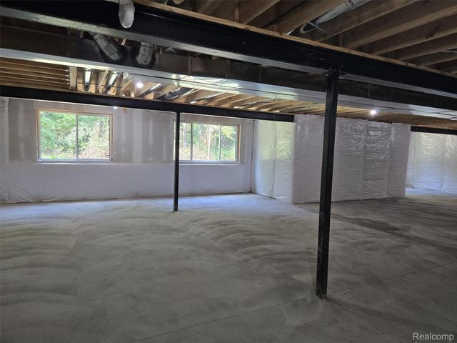 330 Hawks Nest Drive, East China Township, MI 48054