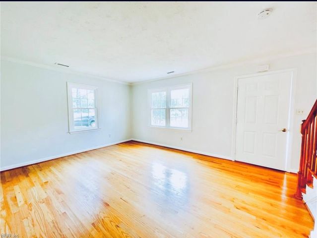 203 Fort Worth ST, Hampton, VA 23669
