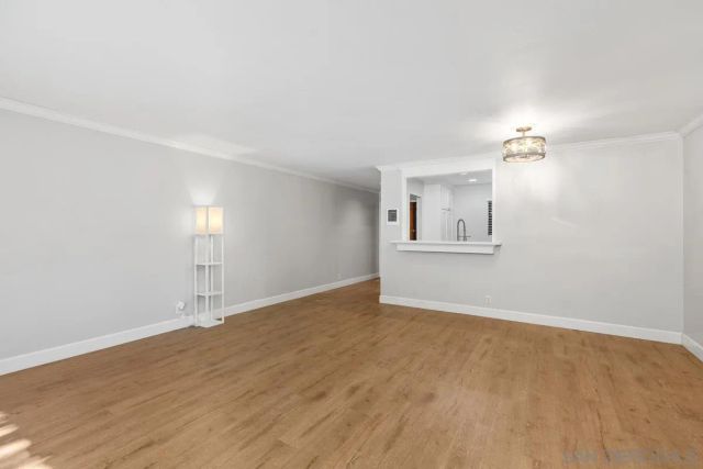 8860 Villa La Jolla Dr 105, La Jolla, CA 92037