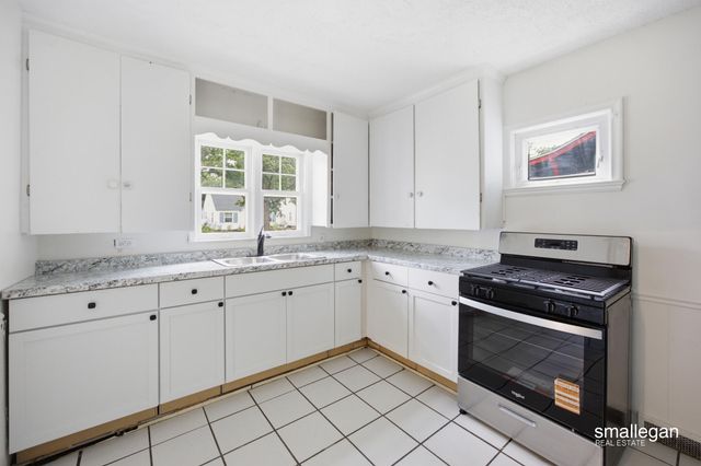 958 Ada Avenue, Muskegon, MI 49442