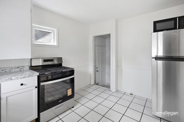 958 Ada Avenue, Muskegon, MI 49442