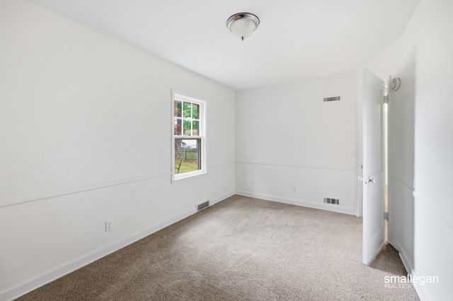 958 Ada Avenue, Muskegon, MI 49442