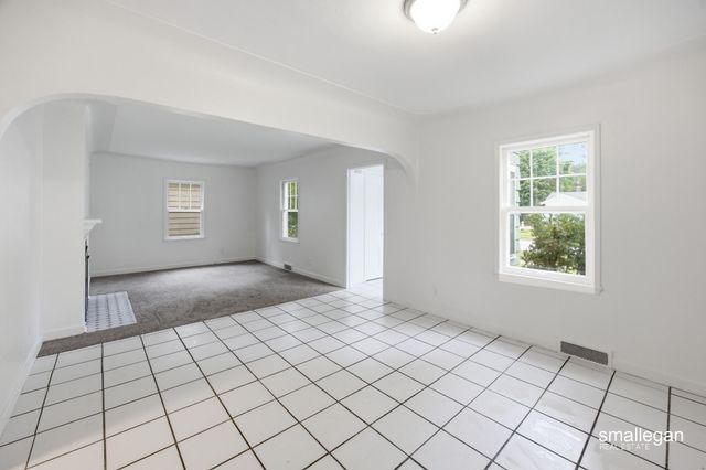 958 Ada Avenue, Muskegon, MI 49442