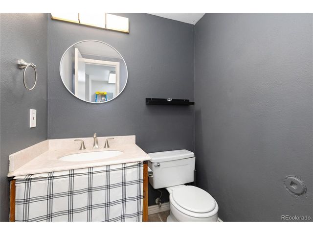 301 W Lehow Ave 11, Englewood, CO 80110