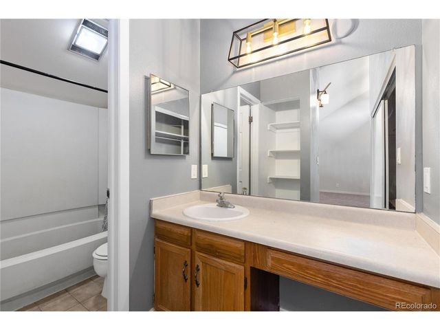 301 W Lehow Ave 11, Englewood, CO 80110