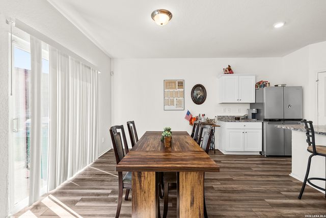 5802 Rue Picasso, Converse, TX 78109