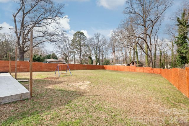 5773 Stephanie Street, Charlotte, NC 28212