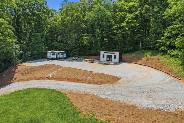 1121 Harkins Rd, Cleveland, GA 30528