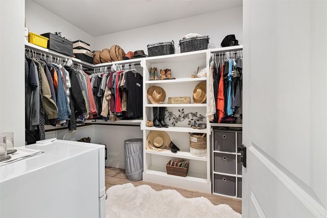 176 Briar Forest DR, Bastrop, TX 78602