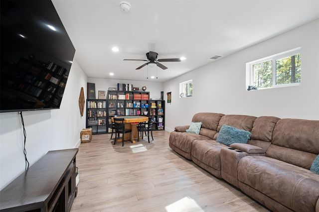 176 Briar Forest DR, Bastrop, TX 78602