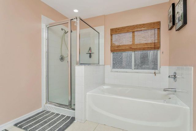 6818 WATERTON DRIVE, Riverview, FL 33578