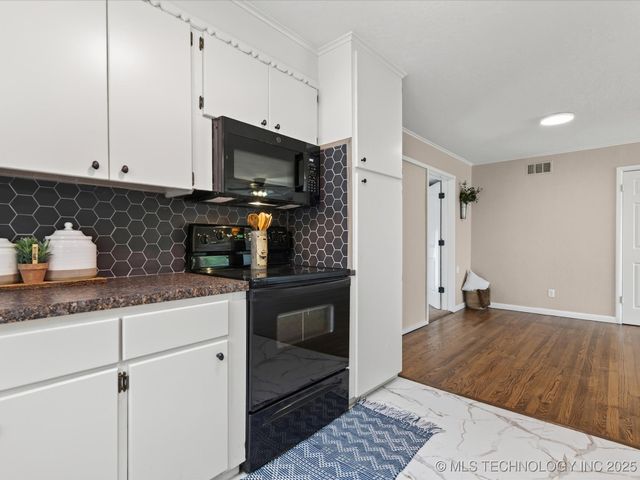 348 N Fenway Avenue, Bartlesville, OK 74006