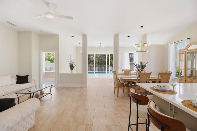 7756 SE Bay Cedar Circle, Hobe Sound, FL 33455