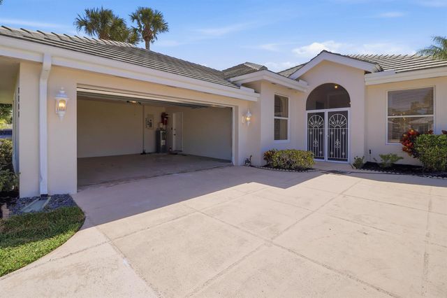 7756 SE Bay Cedar Circle, Hobe Sound, FL 33455