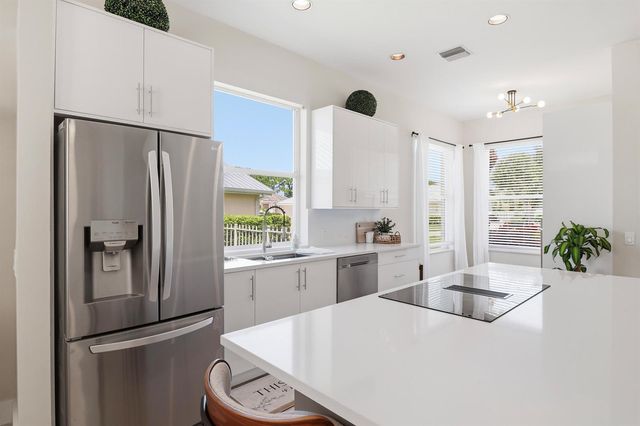 7756 SE Bay Cedar Circle, Hobe Sound, FL 33455
