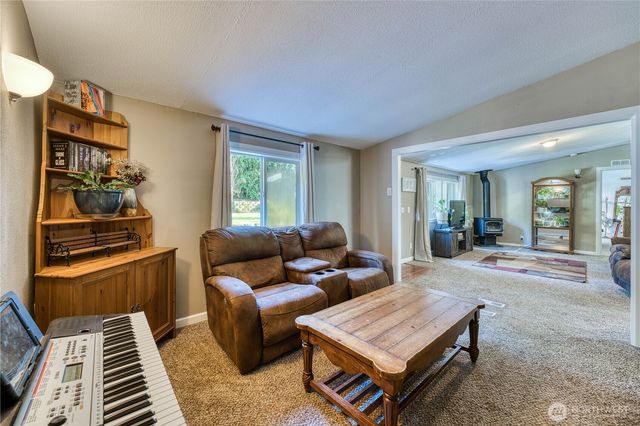 21503 Howard Avenue NE, Kingston, WA 98346