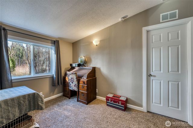 21503 Howard Avenue NE, Kingston, WA 98346