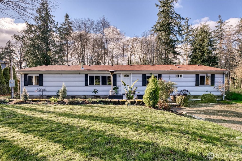 21503 Howard Avenue NE, Kingston, WA 98346