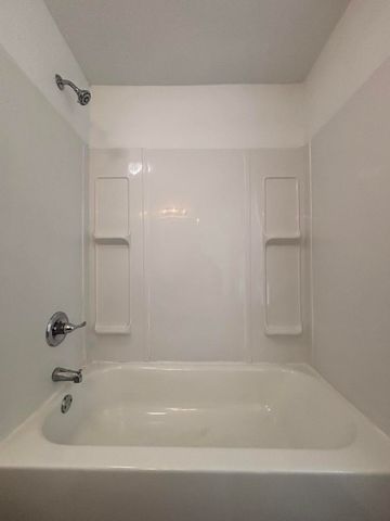827 East Garfield Street, Springfield, MO 65803