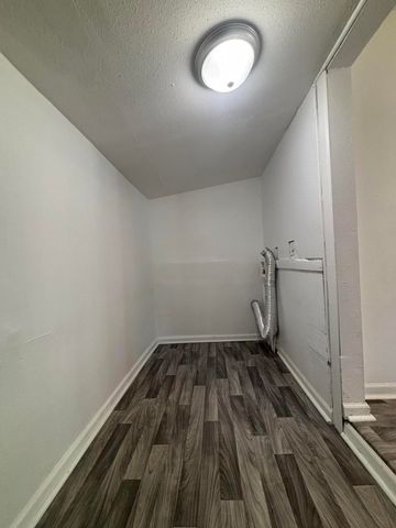 827 East Garfield Street, Springfield, MO 65803