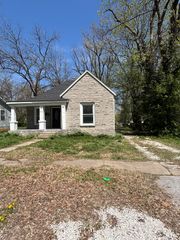 827 East Garfield Street, Springfield, MO 65803