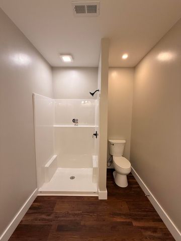 1011 W Shelby Street, Junction City, KY 40440