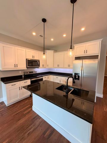1011 W Shelby Street, Junction City, KY 40440