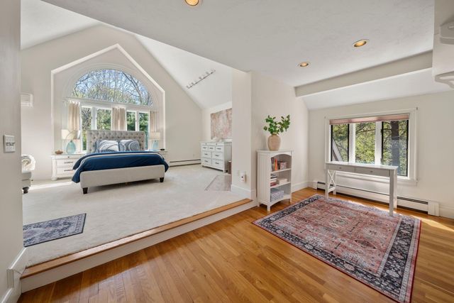 24 Winding Way, Plymouth, MA 02360